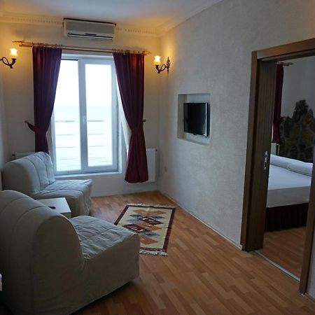 Aqua Boss Hotel Ечеабат Екстериор снимка