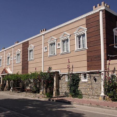 Aqua Boss Hotel Ечеабат Екстериор снимка