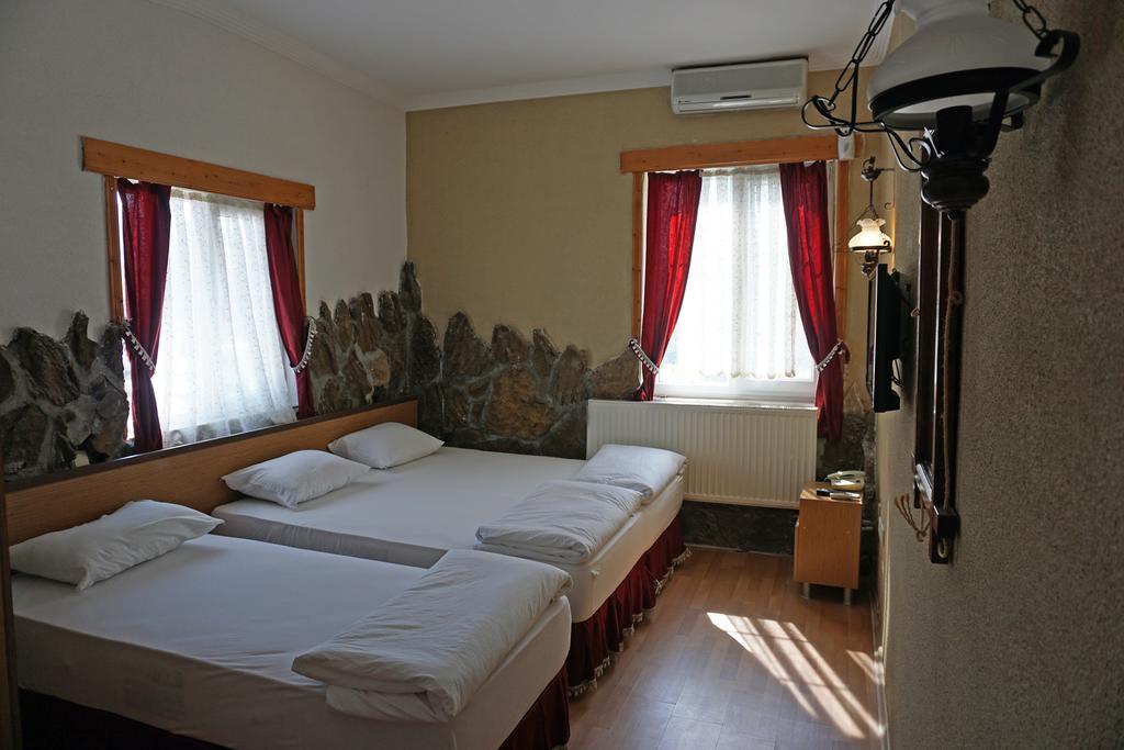 Aqua Boss Hotel Ечеабат Екстериор снимка