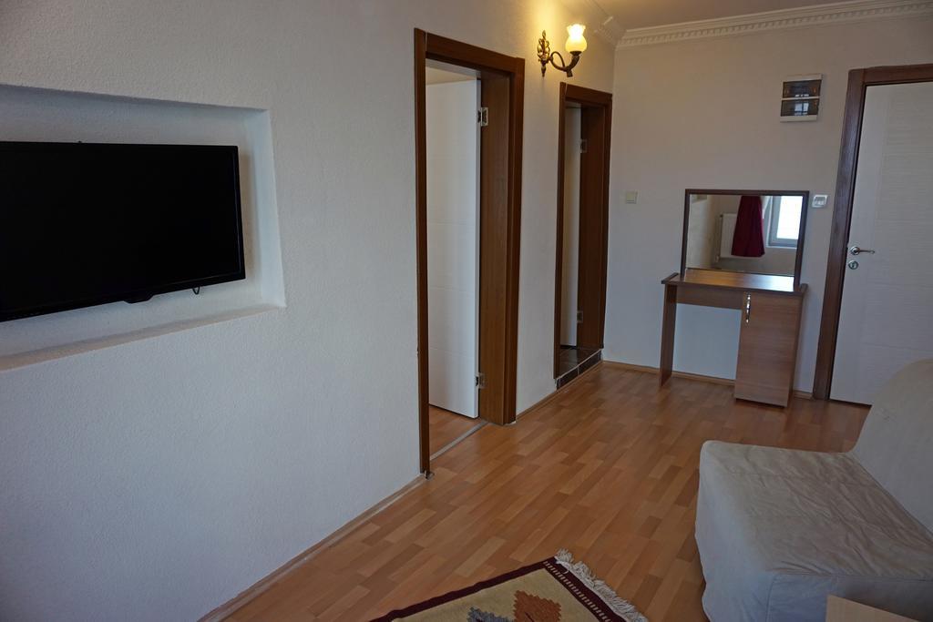 Aqua Boss Hotel Ечеабат Екстериор снимка