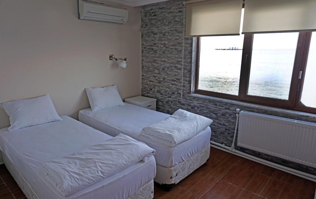 Aqua Boss Hotel Ечеабат Екстериор снимка