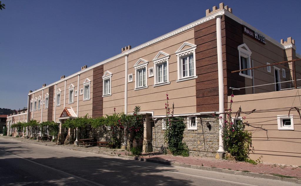 Aqua Boss Hotel Ечеабат Екстериор снимка